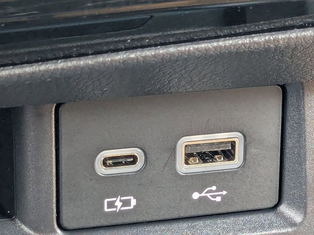 Used 2025 Lexus NX 250 FWD w/ Towing Package (2000 Lbs) image 17