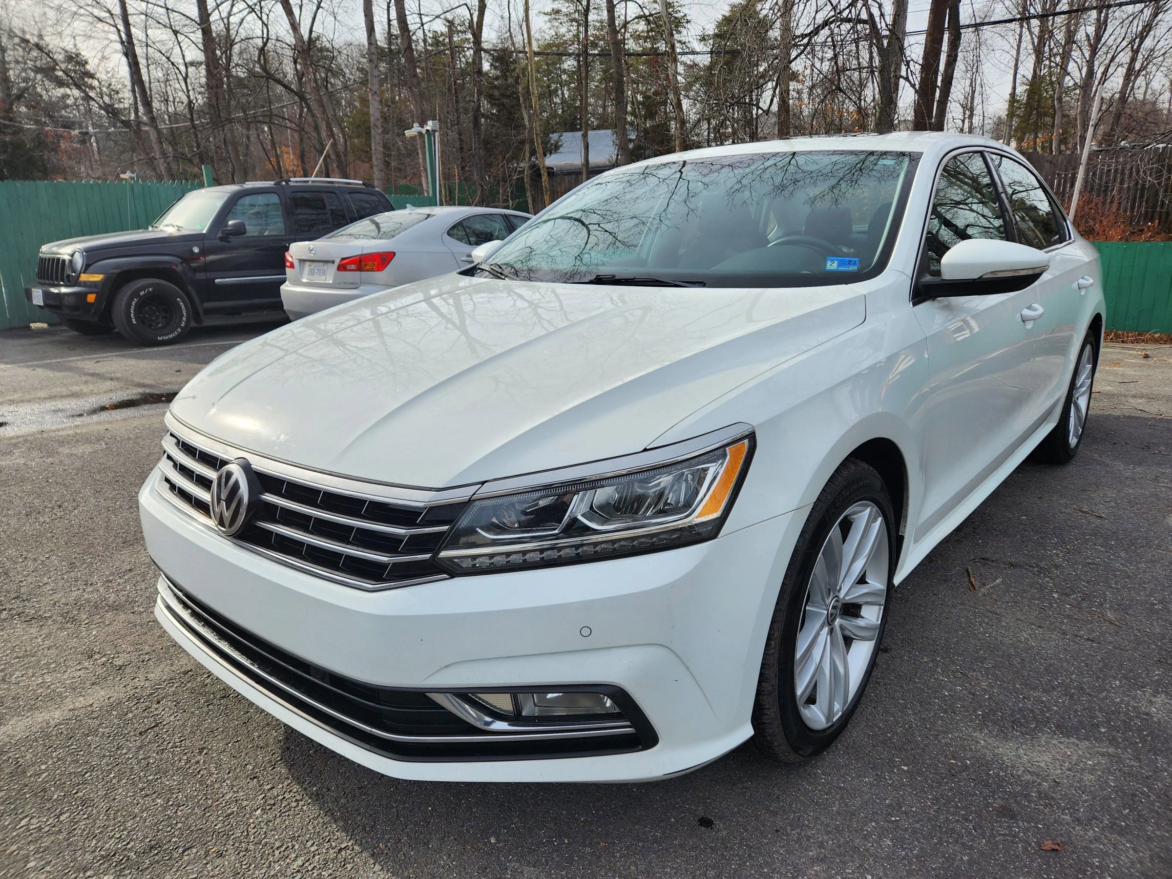 Used 2018 Volkswagen Passat 2.0T SE