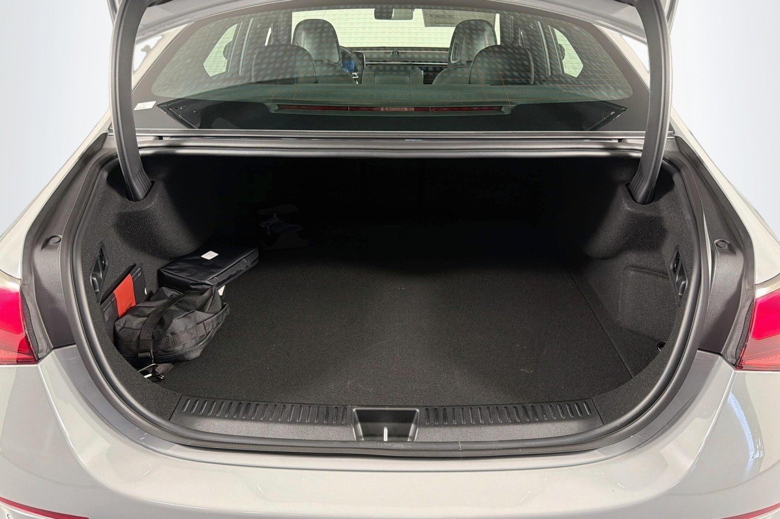 New 2027 Mercedes-Benz E 53 AMG e 4MATIC Sedan image 22