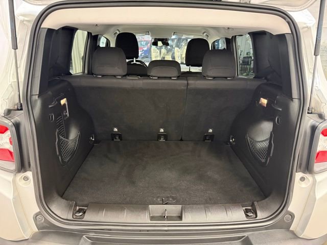 Used 2017 Jeep Renegade Trailhawk image 24