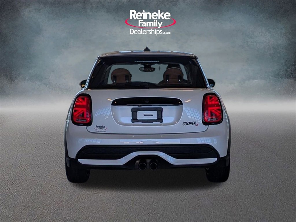 Used 2024 MINI Cooper S image 6