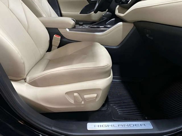 Used 2024 Toyota Highlander Limited AWD/4WD image 80