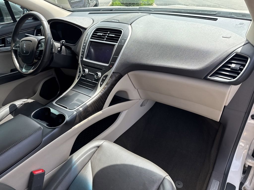 Used 2019 Lincoln Nautilus Reserve w/ Driver Assistance Package AWD/4WD image 16
