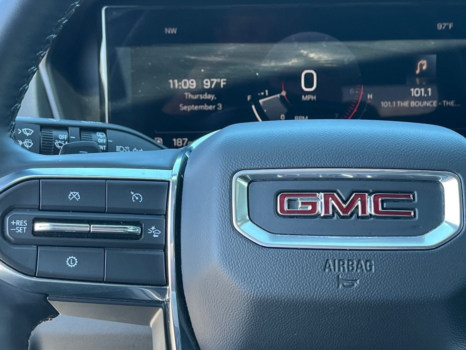Used 2025 GMC Terrain Elevation FWD image 19