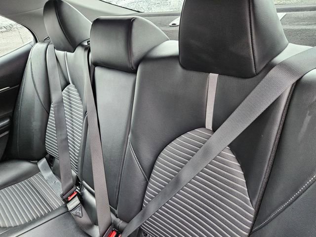 Used 2022 Toyota Camry SE image 25