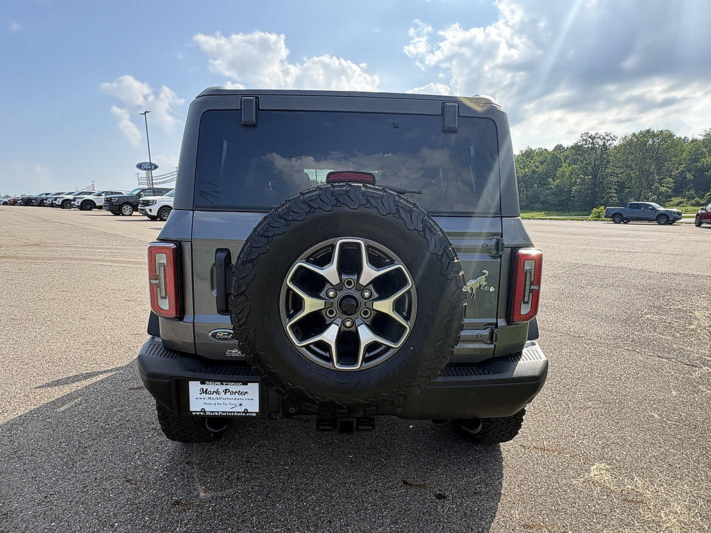 Used 2023 Ford Bronco Badlands AWD/4WD image 4