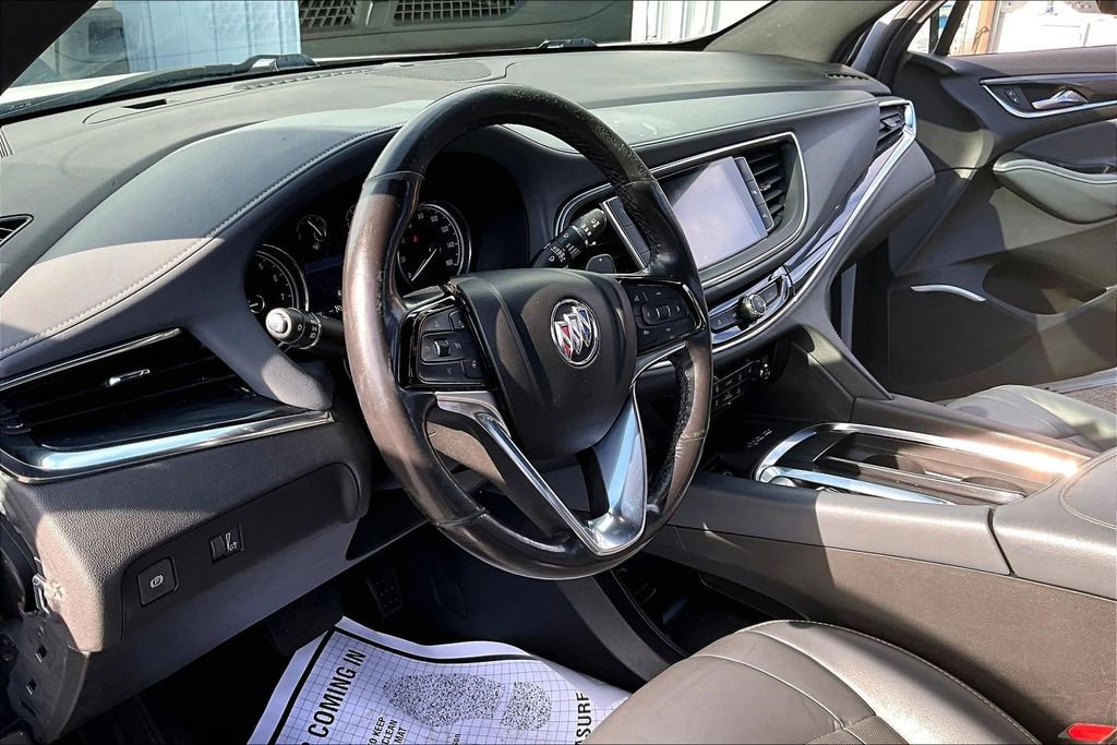 Used 2023 Buick Enclave Essence FWD image 17