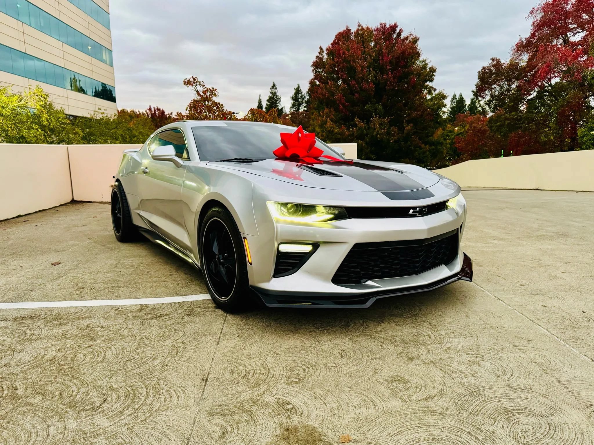 Used 2016 Chevrolet Camaro SS RWD image 9