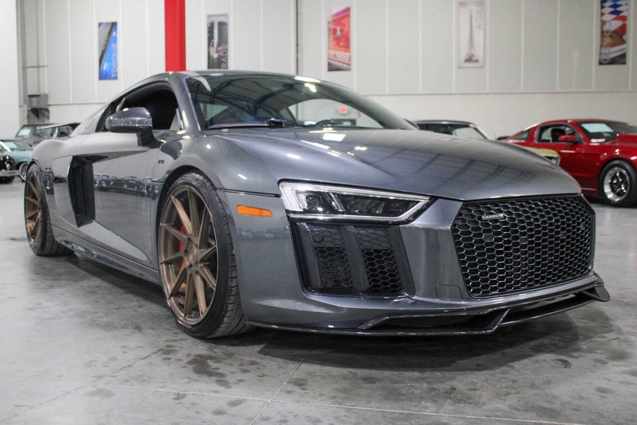 Used 2017 Audi R8 V10 w/ Carbon Exterior Package image 8