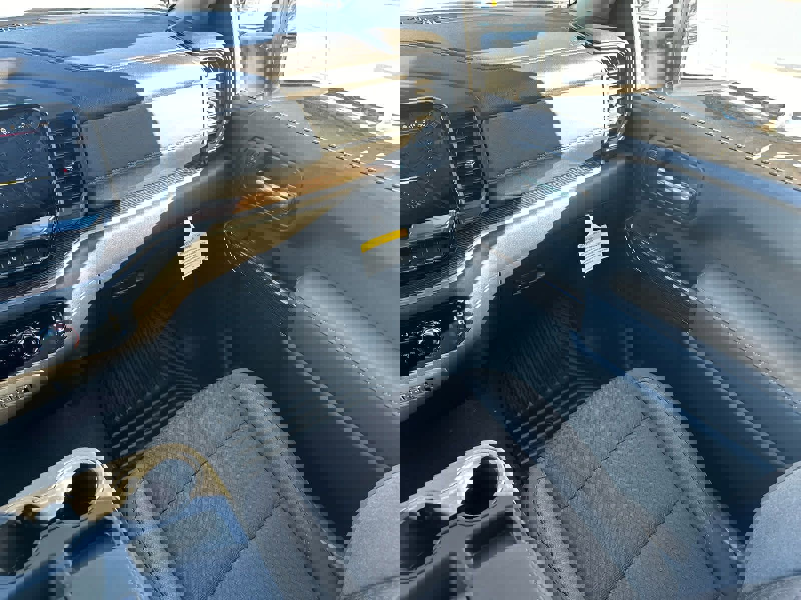 New 2025 GMC Sierra 3500 SLE image 25