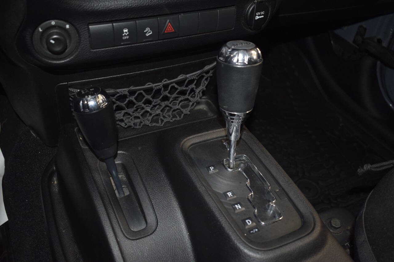 Used 2015 Jeep Wrangler Unlimited Sport w/ Quick Order Package 24S image 27