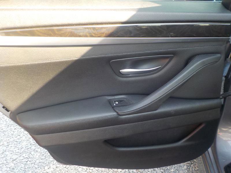 Used 2011 BMW 528i Sedan image 17