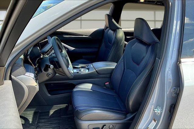 Certified 2026 INFINITI QX60 Sport w/ Dark Cargo Package image 25