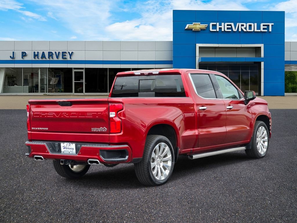 Used 2021 Chevrolet Silverado 1500 High Country w/ Technology Package AWD/4WD image 4