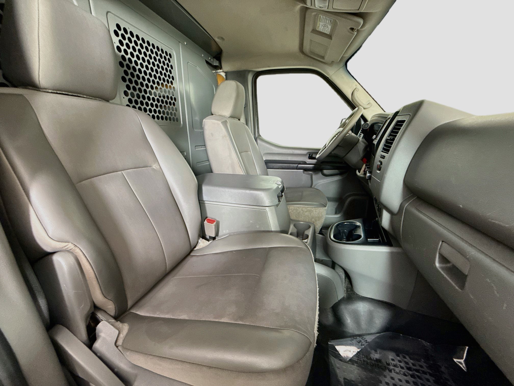 Used 2020 Nissan NV 2500 SV RWD image 26