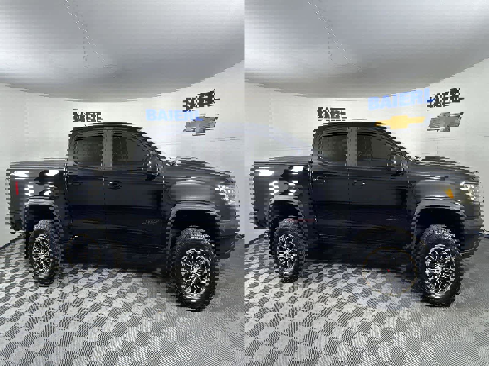 Used 2017 Chevrolet Colorado ZR2 image 6