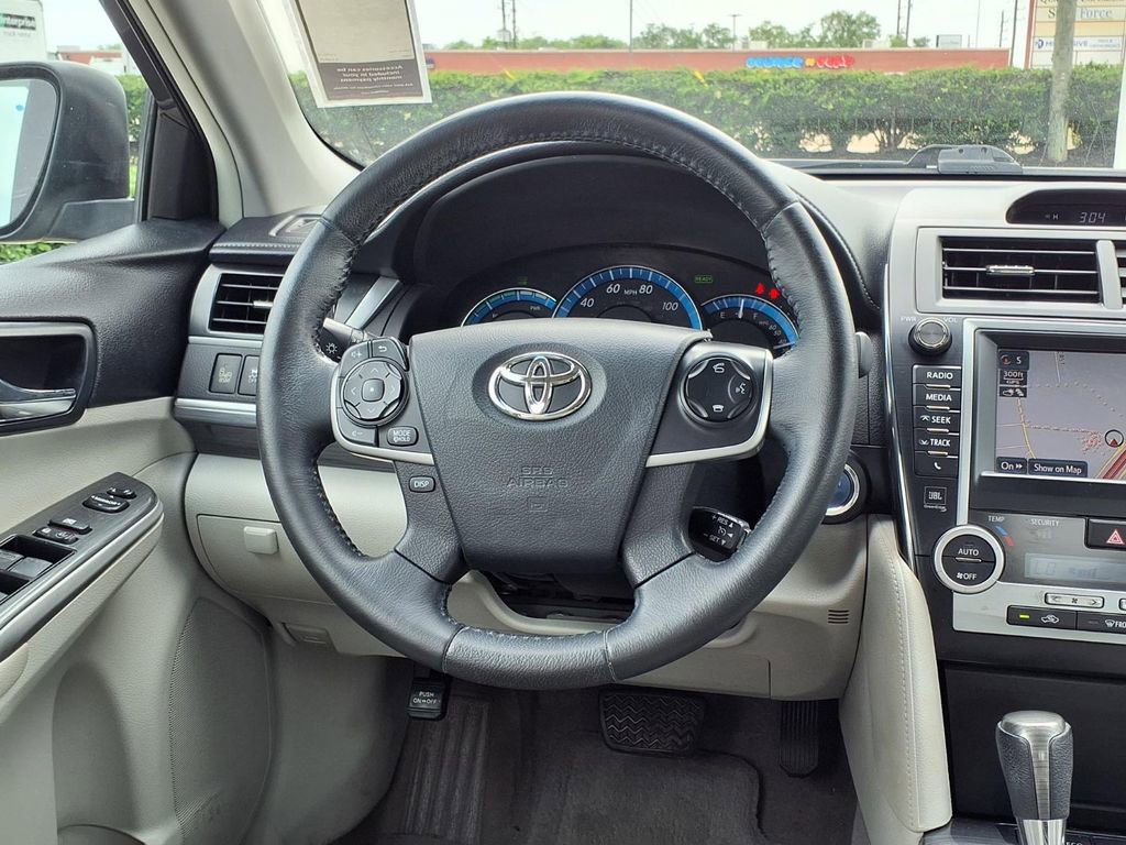 Used 2012 Toyota Camry XLE w/ Leather Pkg FWD image 13