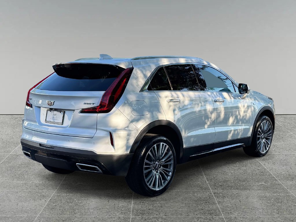 Certified 2025 Cadillac XT4 Premium Luxury FWD image 10