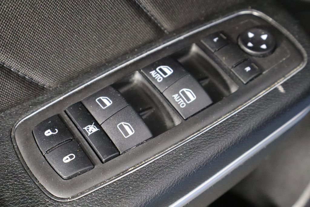Used 2023 Dodge Charger SXT RWD image 20