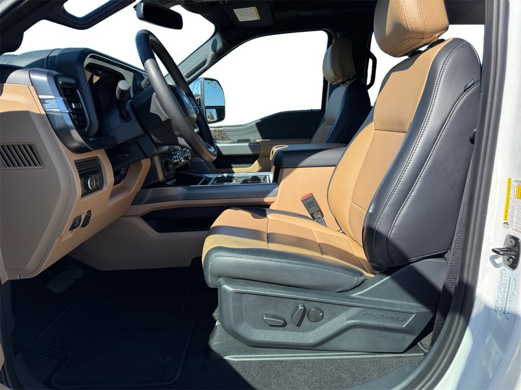 Used 2025 Ford F350 Lariat w/ Lariat Ultimate Package image 9