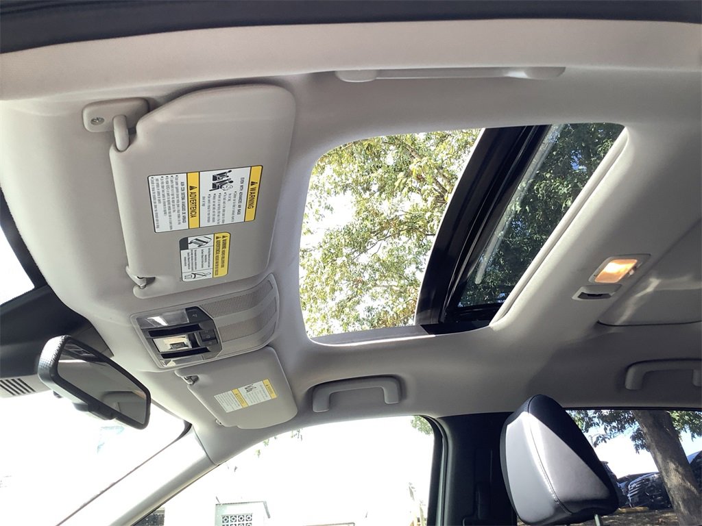 Used 2024 Mitsubishi Eclipse Cross SE image 18