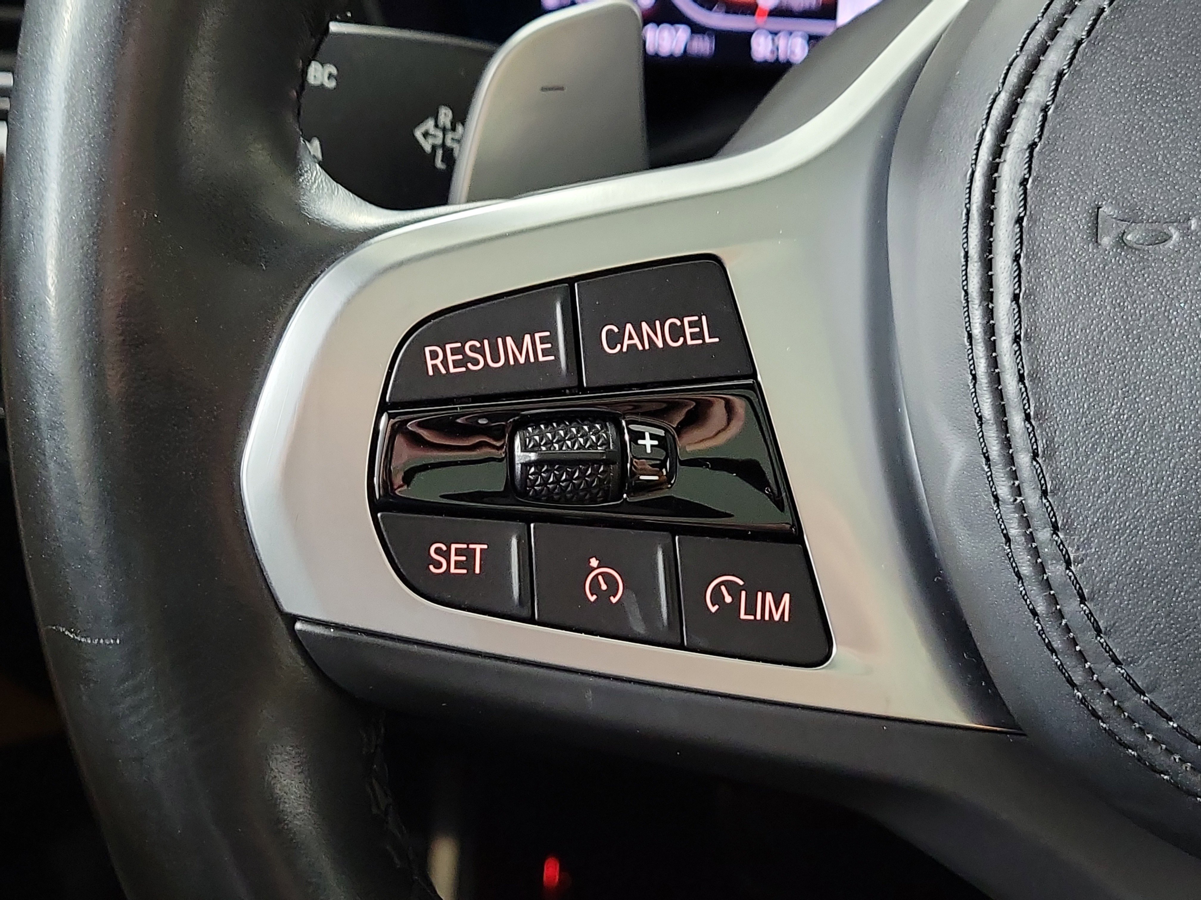 Used 2022 BMW X4 xDrive30i w/ M Sport Package image 13