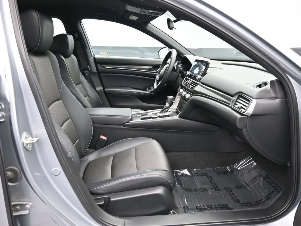Used 2018 Honda Accord Sport image 39