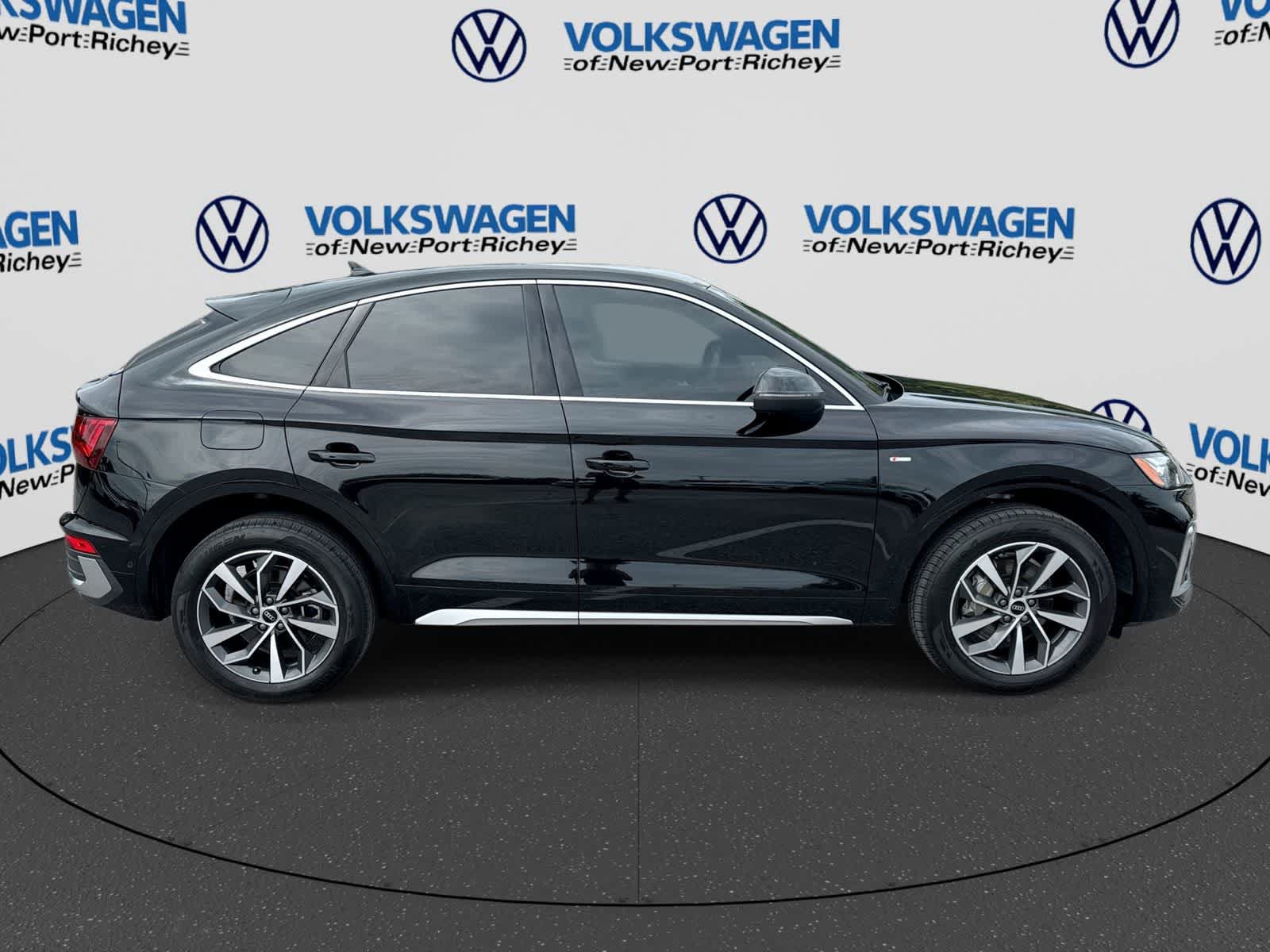 Used 2023 Audi Q5 2.0T Prestige w/ Prestige Package AWD/4WD image 15