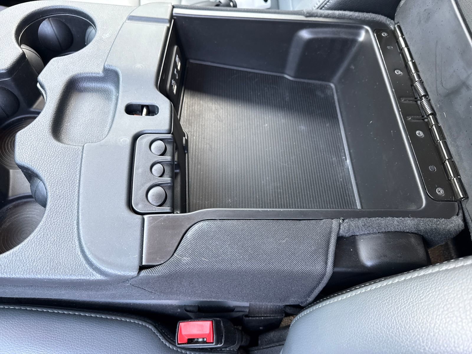 Used 2021 RAM 1500 Tradesman w/ Chrome Appearance Group image 26