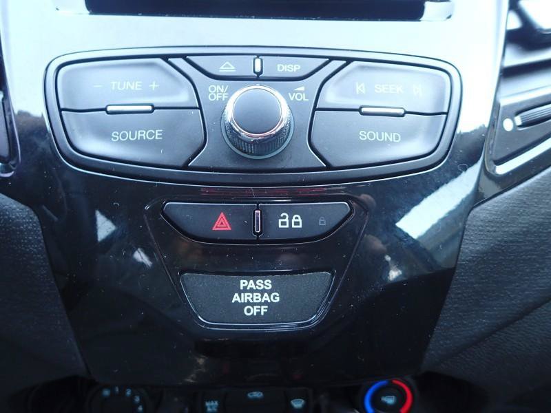 Used 2015 Ford Fiesta SE w/ Equipment Group 201A FWD image 18