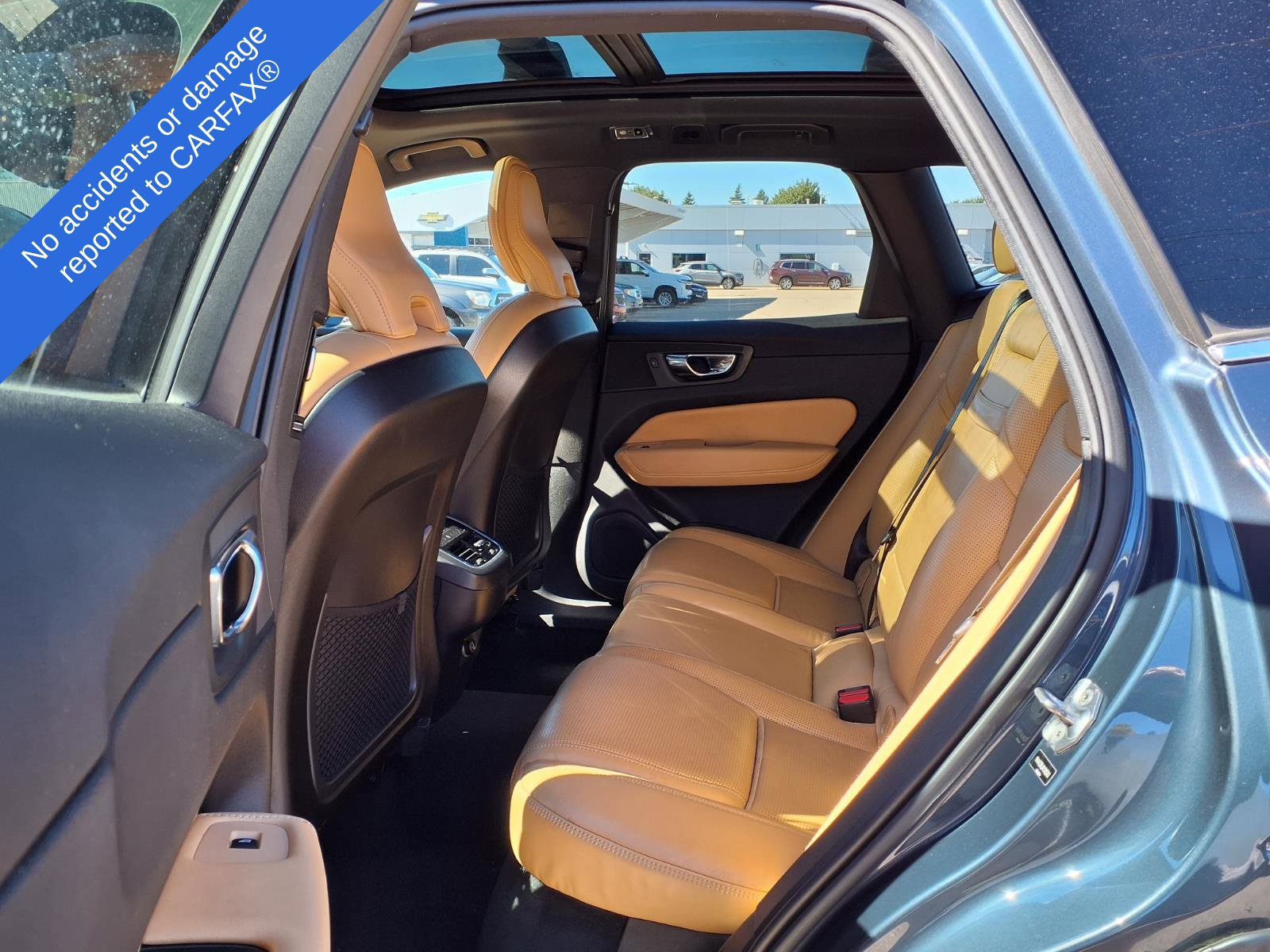 Used 2019 Volvo XC60 T6 Inscription w/ Protection Package Premier AWD/4WD image 14