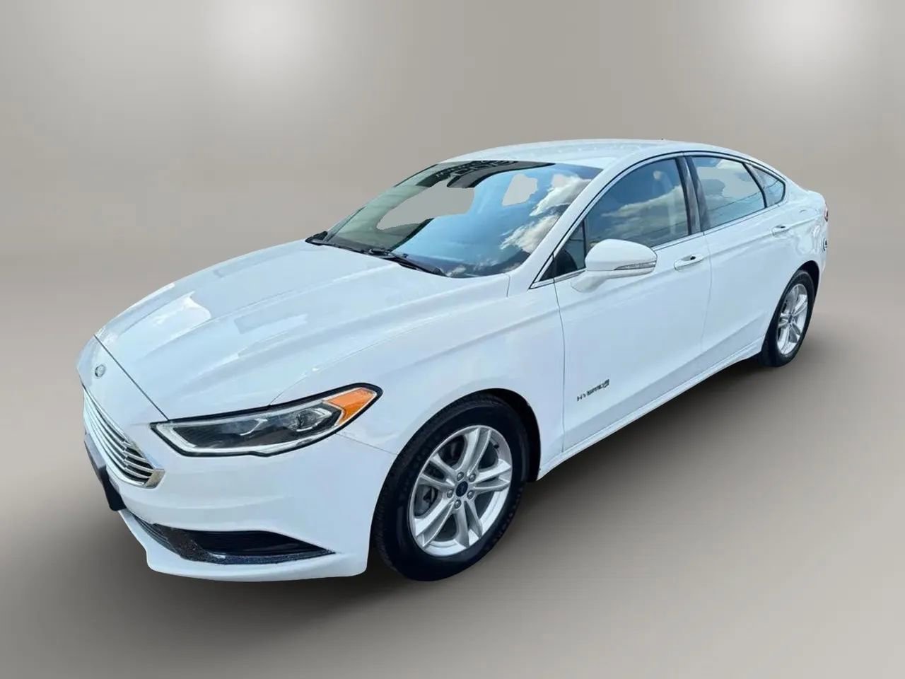 Used 2018 Ford Fusion SE w/ Equipment Group 602A FWD image 5