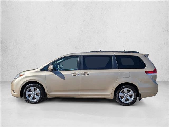 Used 2011 Toyota Sienna LE w/ Towing Pkg image 8