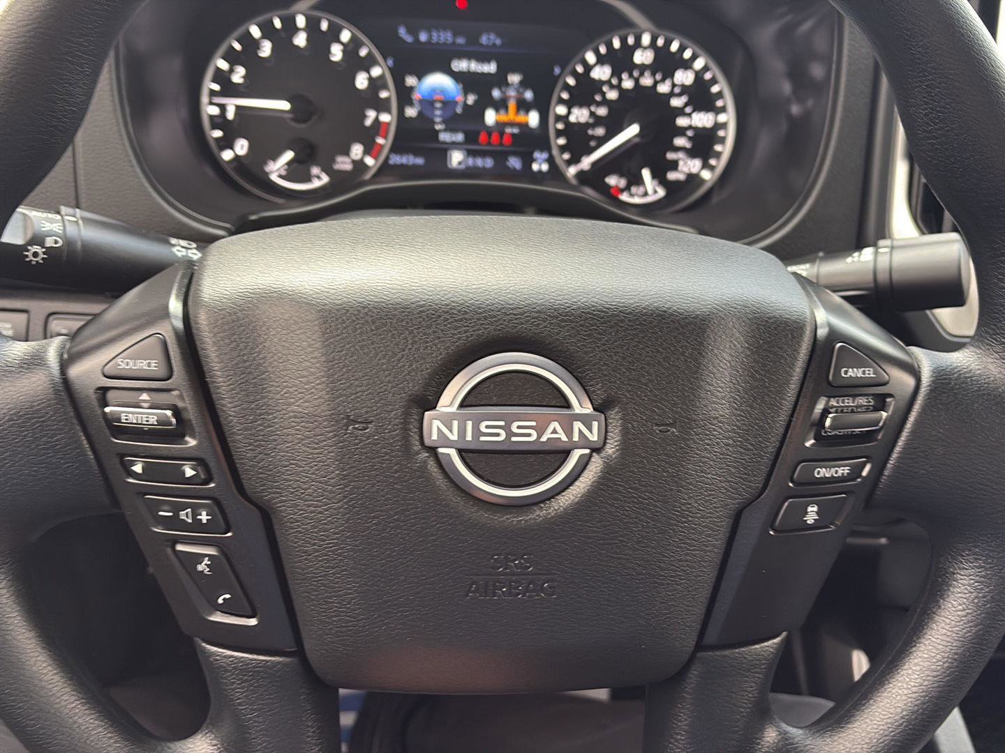 Used 2025 Nissan Frontier SV image 25