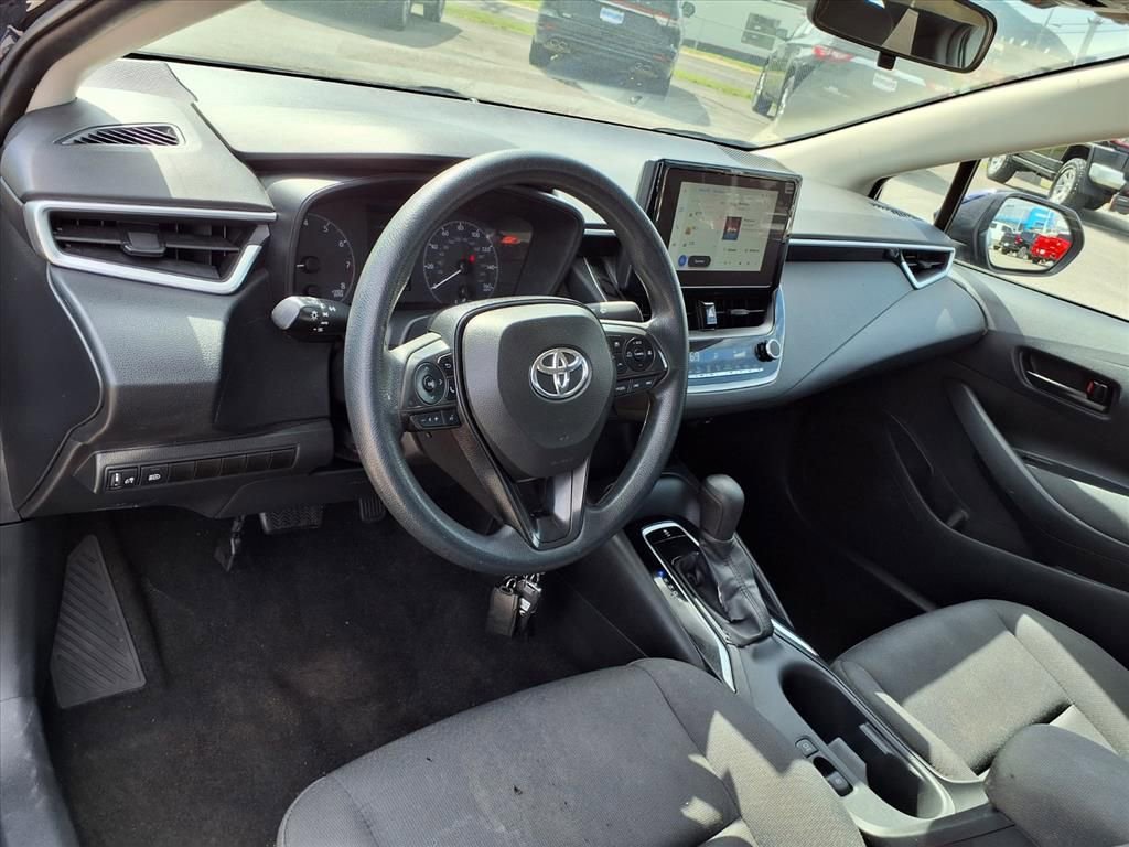 Used 2023 Toyota Corolla LE image 14