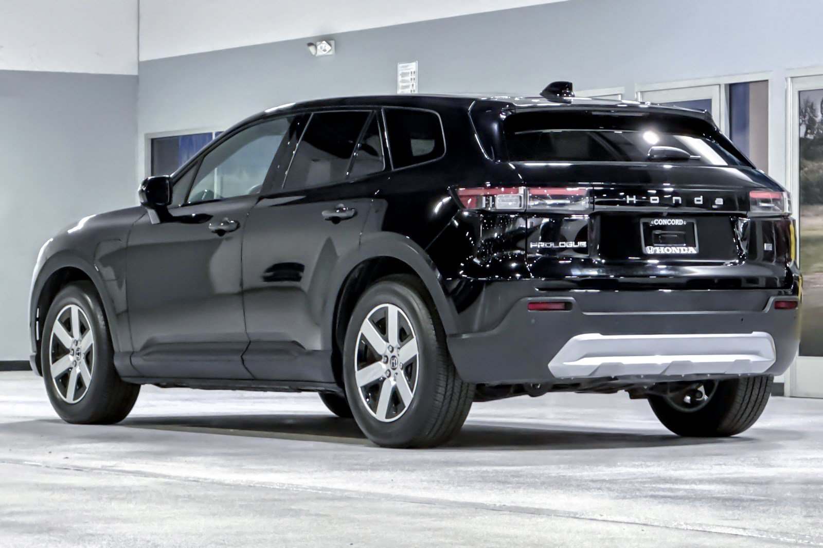 Used 2024 Honda Prologue EX image 3