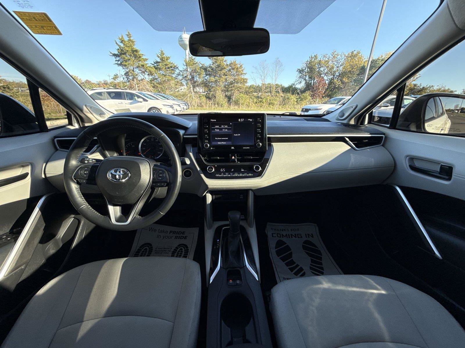 Used 2022 Toyota Corolla Cross LE w/ Moonroof Package AWD/4WD image 22