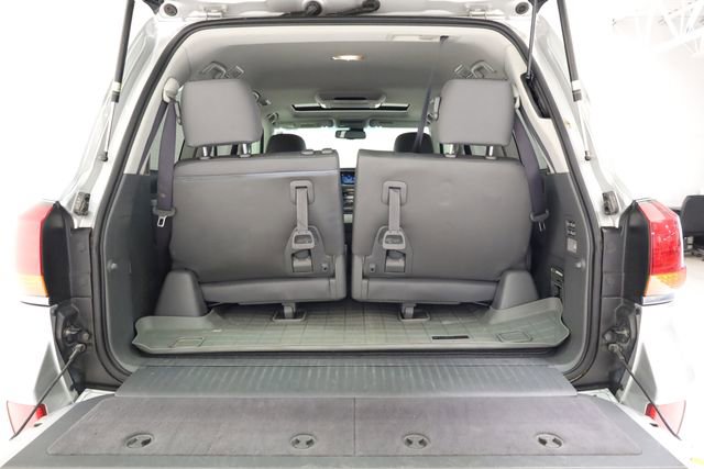 Used 2009 Lexus LX 570 4WD image 36
