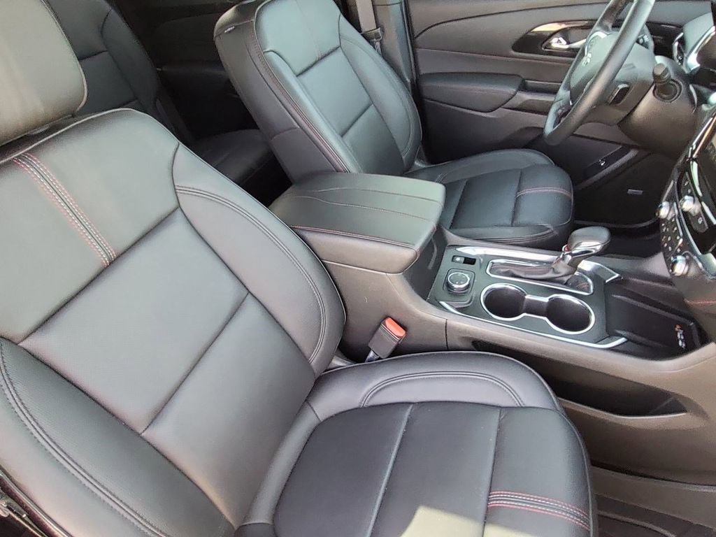 Used 2023 Chevrolet Traverse RS w/ LPO, Floor Liner Package AWD/4WD image 35