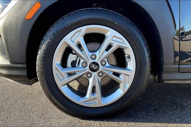 Used 2023 Hyundai Kona SEL w/ Cargo Package image 8