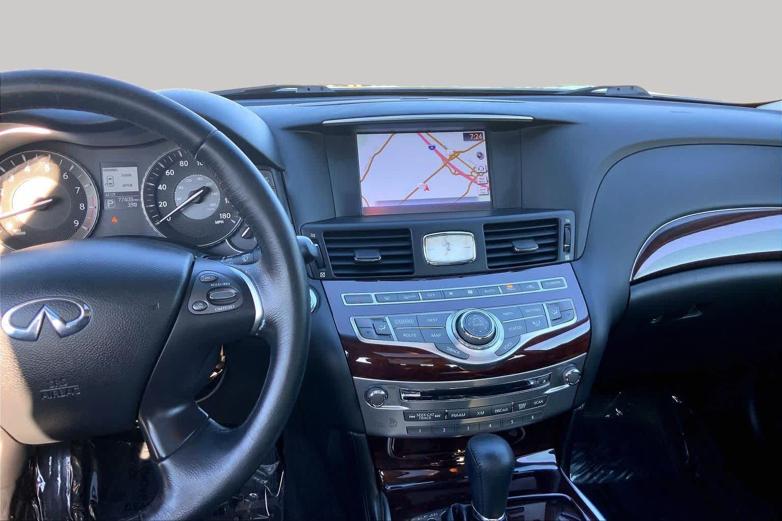 Used 2016 INFINITI Q70 3.7 AWD/4WD image 7