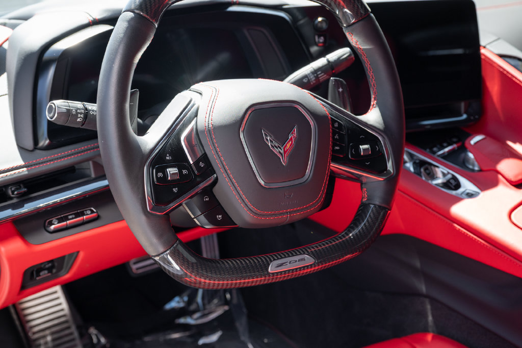 Used 2024 Chevrolet Corvette Z06 w/ Stealth Interior Trim Package RWD image 18