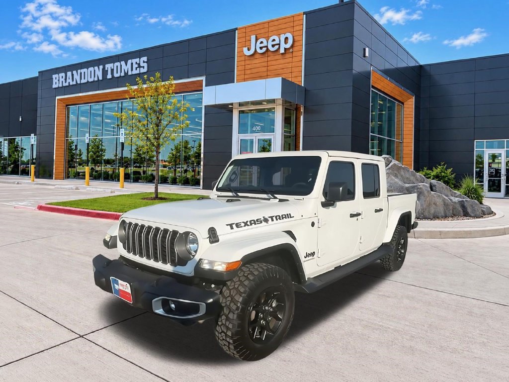 Used 2025 Jeep Gladiator Mojave AWD/4WD image 2