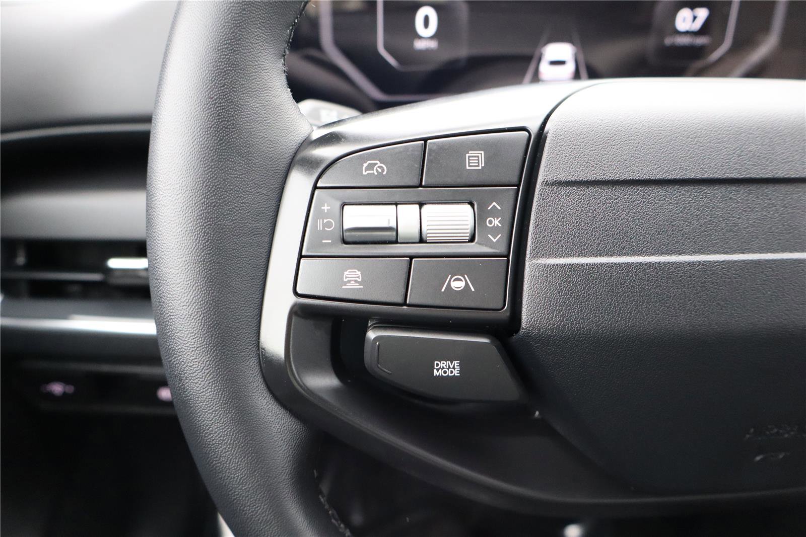 Certified 2025 Kia K4 EX image 19