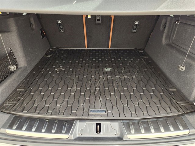 Used 2026 Jaguar F-PACE R-Dynamic S image 23