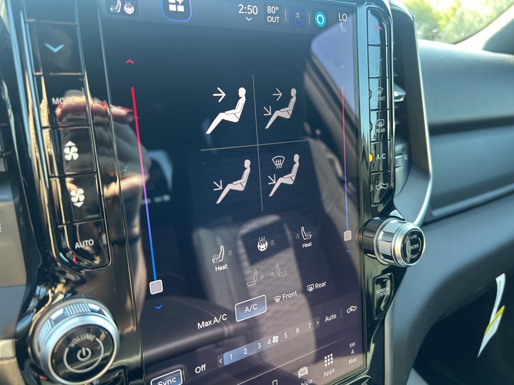 New 2026 RAM 1500 4x4 Crew Cab image 35