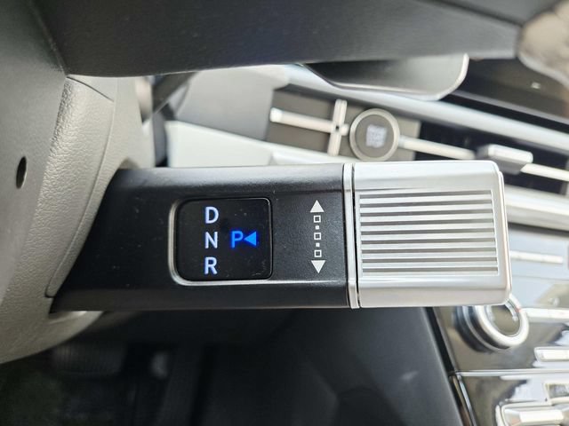 Used 2025 Hyundai Santa Fe SE FWD image 28
