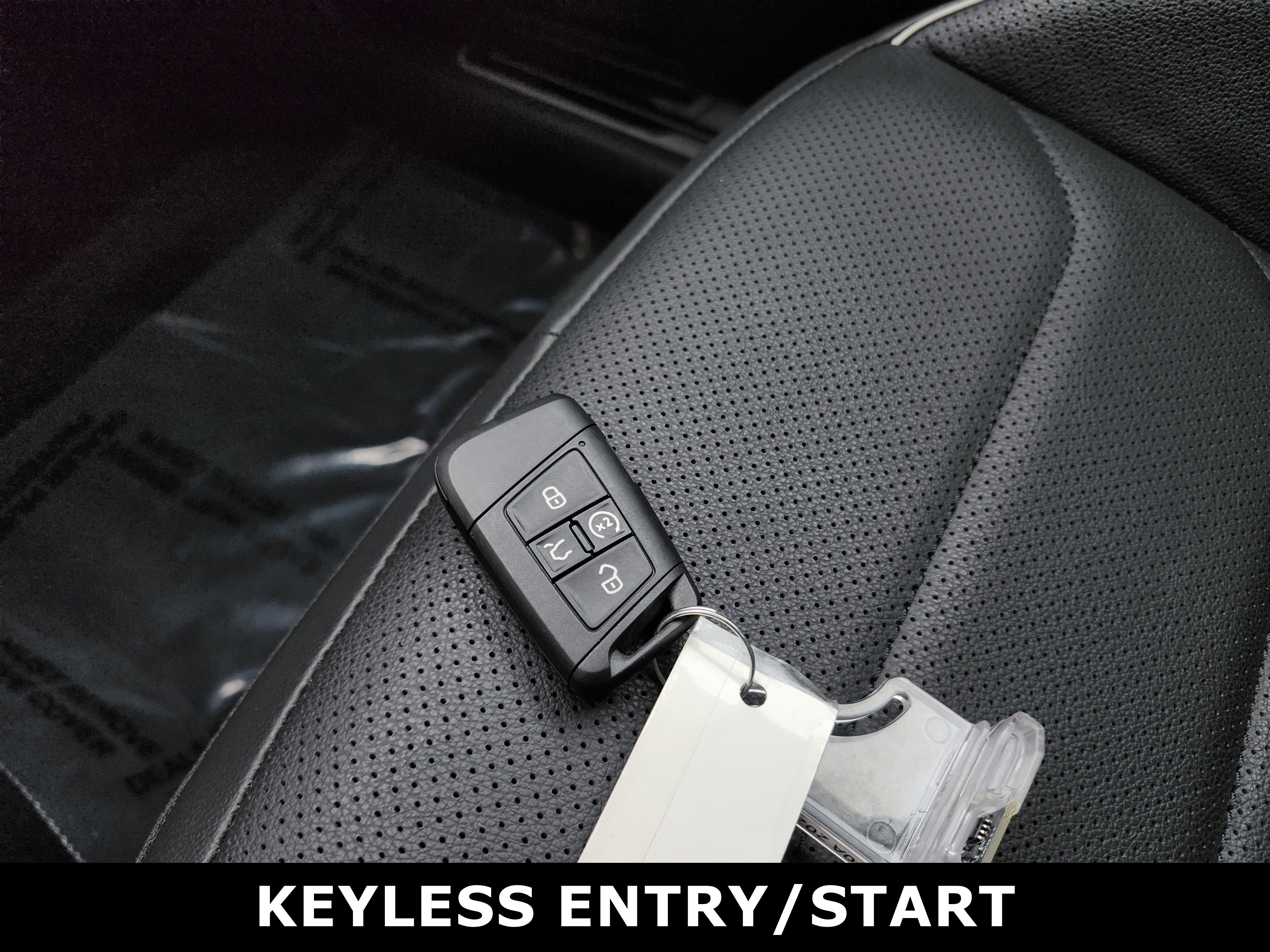 Used 2023 Volkswagen Tiguan SEL R-Line image 15