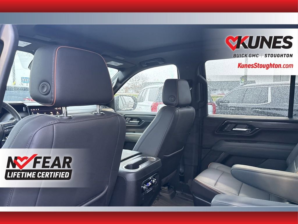 Used 2025 GMC Yukon AT4 image 38