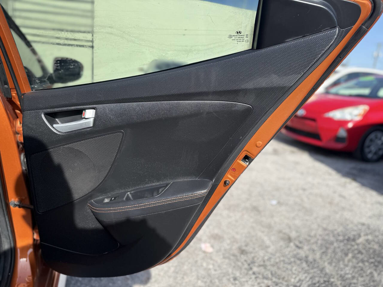 Used 2016 Hyundai Veloster Turbo FWD image 21